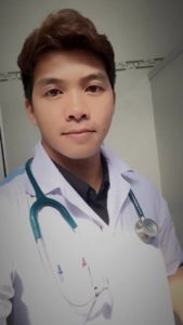 Khách hàng cửa hàng y khoa tây nguyên chuyên cung cấp sách y và thiết bị y tế