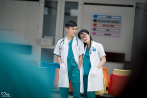 Thời trang y tế - Áo Blouse, Scrubs, Dép Crocs, Đồ mổ